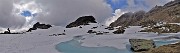 53 Laghetto di Pietra Quadra (2116 m) in disgelo  